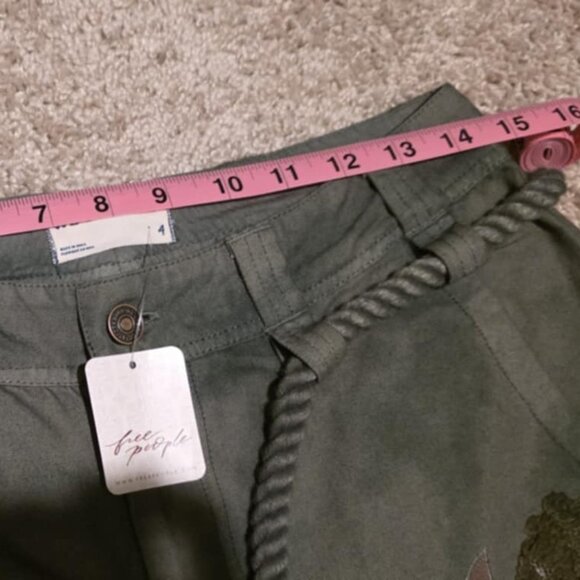 Free People Embroidered Pants - NWT - size 4 - Picture 6 of 6